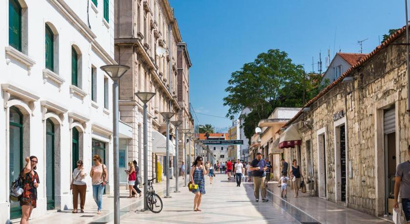 Apartment Paola With Free Private Parking Place Spalato Esterno foto