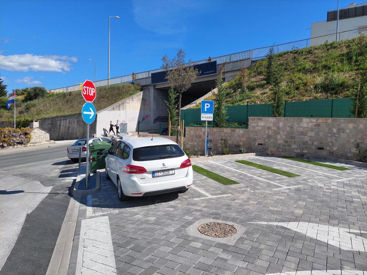 Apartment Paola With Free Private Parking Place Spalato Esterno foto